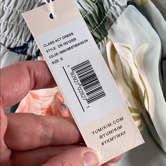 Yumi Kim NWT Mock Neck Floral Class Act Dress - Picture 14 of 15